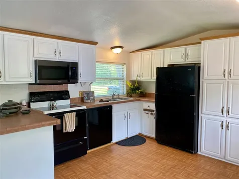 160 Champion Way Livingston TX 77351