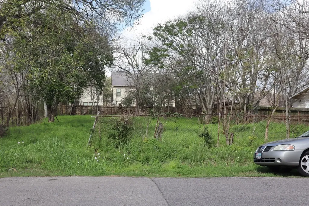 4211 Maggie Street Houston TX 77051