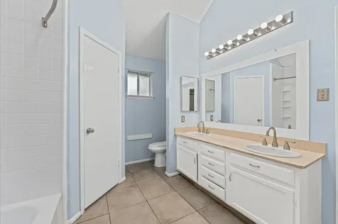 7502 Briar Run Court Houston TX 77489