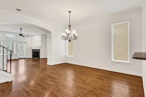 5509 Darling Street Houston TX 77007