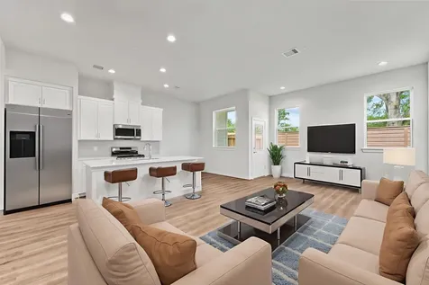 2106 Dewalt Street A Houston TX 77088