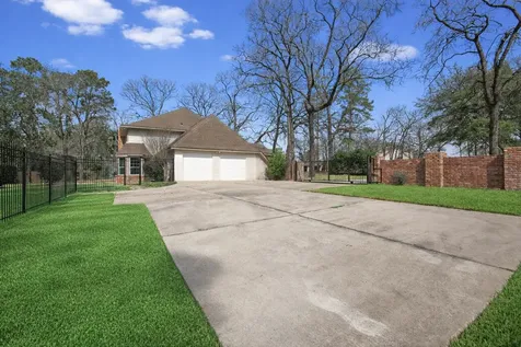 112 Kirkwood Lane Conroe TX 77304