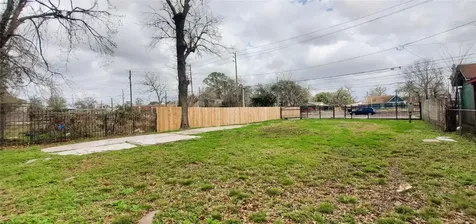4605 Fulton Street Houston TX 77009