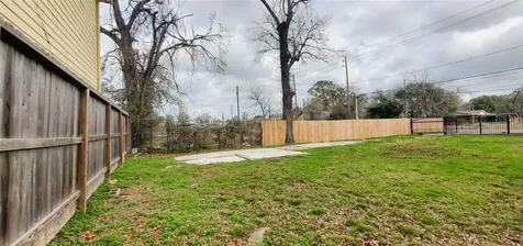 4605 Fulton Street Houston TX 77009