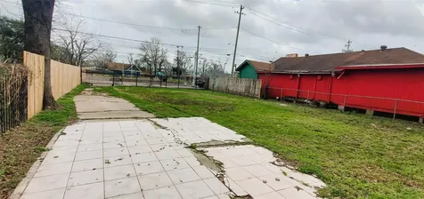 4605 Fulton Street Houston TX 77009