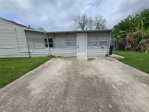 202 N Logan Street Texas City TX 77590