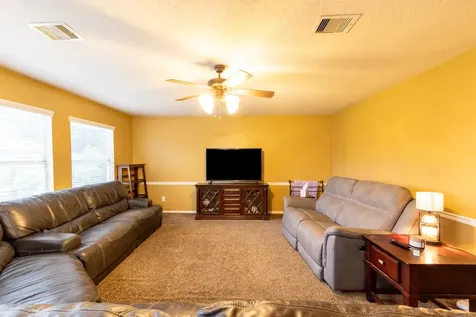 921 Sage Street Baytown TX 77521