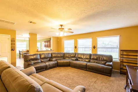 921 Sage Street Baytown TX 77521