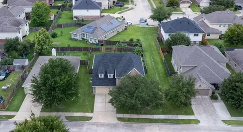 921 Sage Street Baytown TX 77521