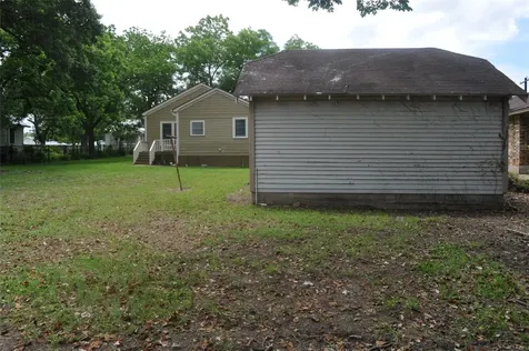 701 Clinton Street Brenham TX 77833