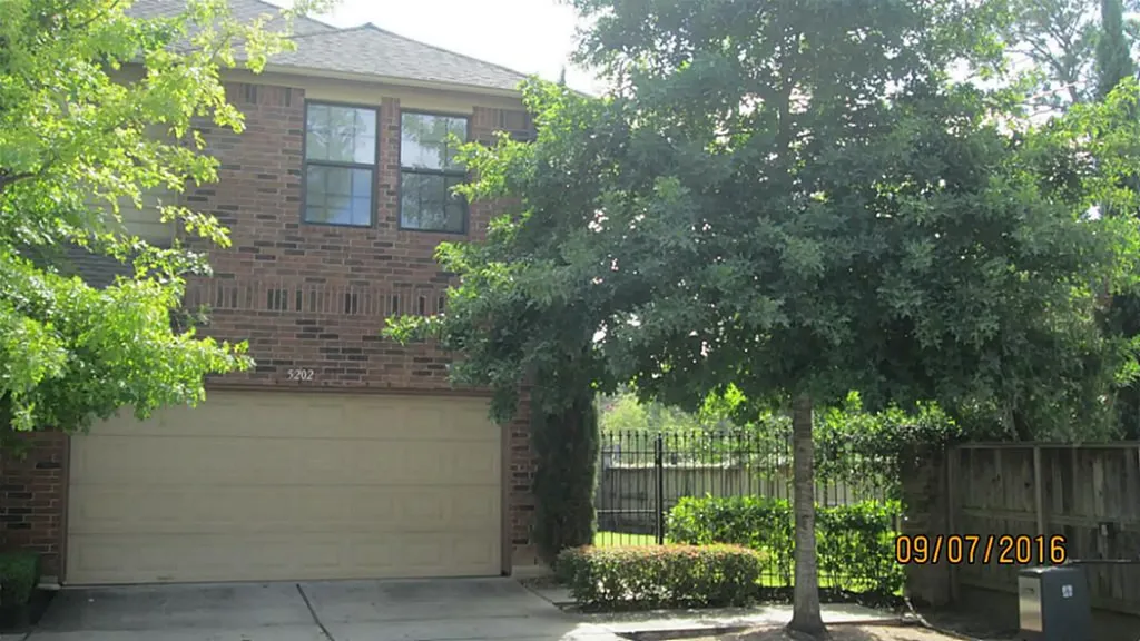 5202 Brinkman Court Houston TX 77091