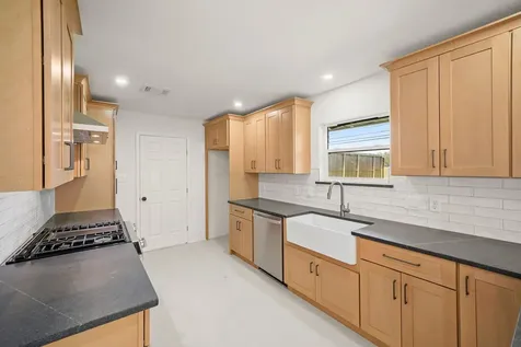 5022 Hazelton Street Houston TX 77035