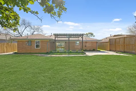 5022 Hazelton Street Houston TX 77035