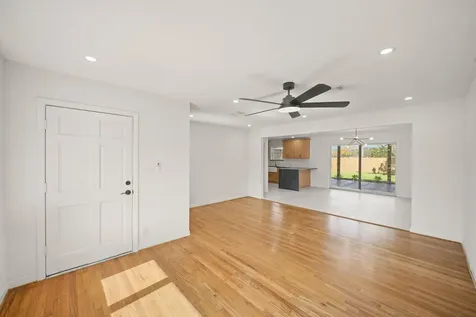 5022 Hazelton Street Houston TX 77035