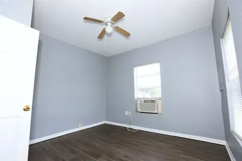 107 Prewitt Lane West Columbia TX 77486