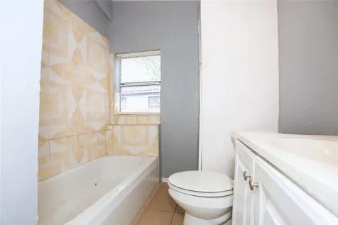 107 Prewitt Lane West Columbia TX 77486