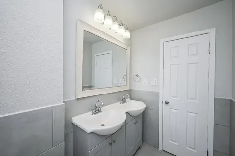 1518 East Avenue 104 Katy TX 77493