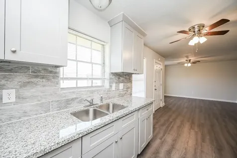 1518 East Avenue 104 Katy TX 77493