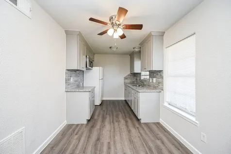 1518 East Avenue 104 Katy TX 77493