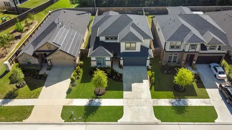 5107 Shimmering Brook Lane Fulshear TX 77441