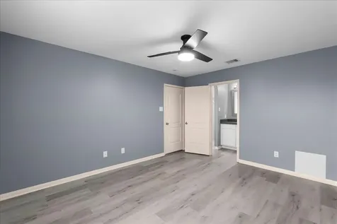 5727 Treasure Cove Road Cove TX 77523