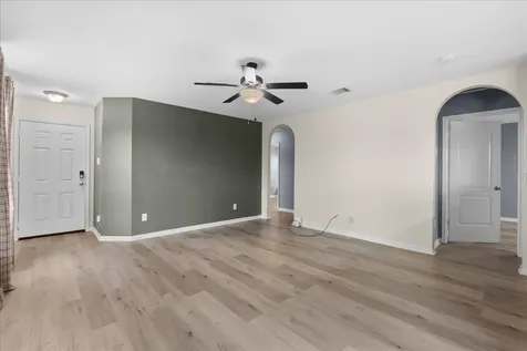 5727 Treasure Cove Road Cove TX 77523