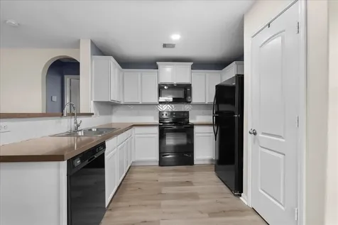 5727 Treasure Cove Road Cove TX 77523