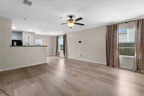 5727 Treasure Cove Road Cove TX 77523