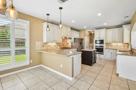 2306 Lakeway Drive Friendswood TX 77546