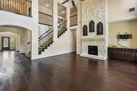 2306 Lakeway Drive Friendswood TX 77546