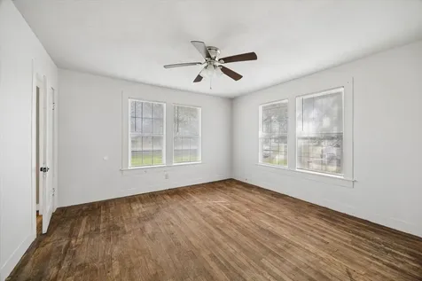 414 Rosamond Street Houston TX 77076