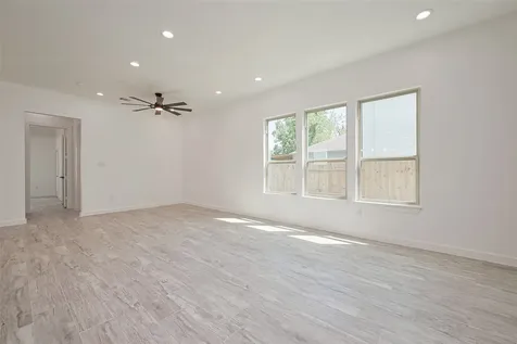 8634 Allwood Street Houston TX 77016