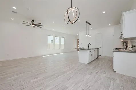 8634 Allwood Street Houston TX 77016