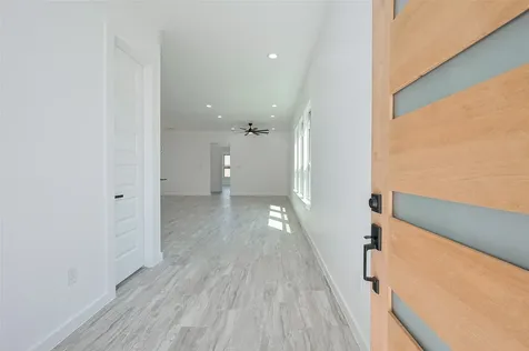 8634 Allwood Street Houston TX 77016
