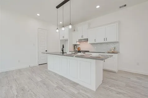 8634 Allwood Street Houston TX 77016