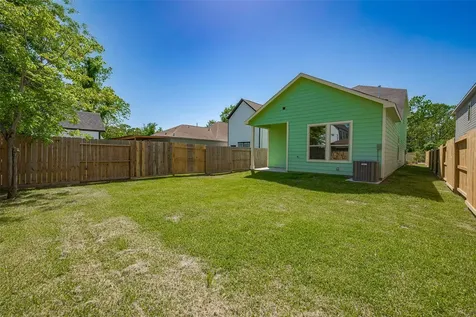 8634 Allwood Street Houston TX 77016