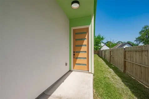 8634 Allwood Street Houston TX 77016