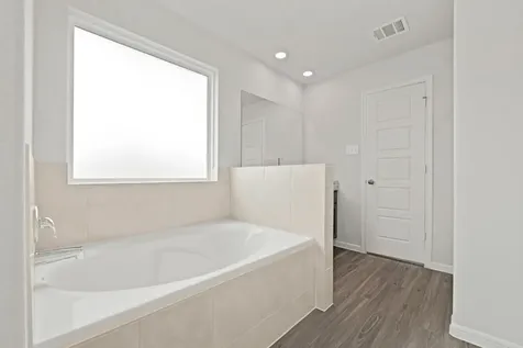 2206 Thorpe Grove Court Houston TX 77090