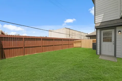 2206 Thorpe Grove Court Houston TX 77090