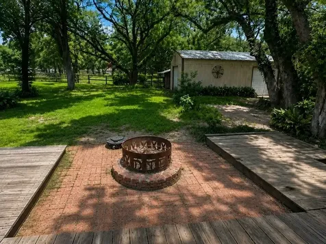 14225 Patricia Lane Cr377 Alvin TX 77511