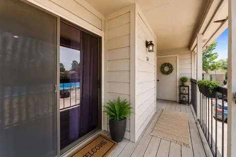 17331 Red Oak Drive 14 Houston TX 77090