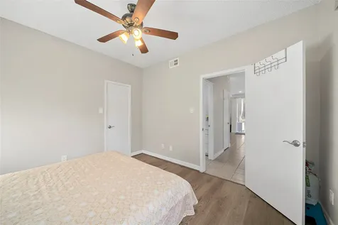 8257 Sands Point Drive 167 Houston TX 77036