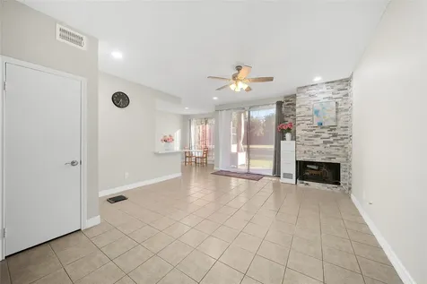 8257 Sands Point Drive 167 Houston TX 77036