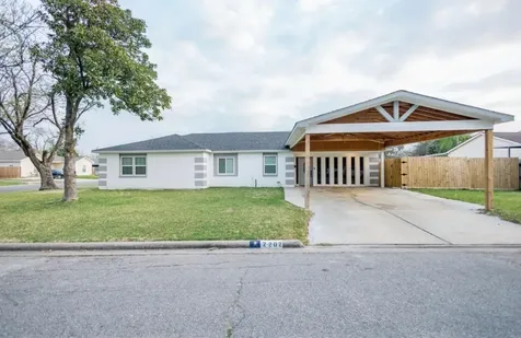 2202 4th Street Galena Park TX 77547