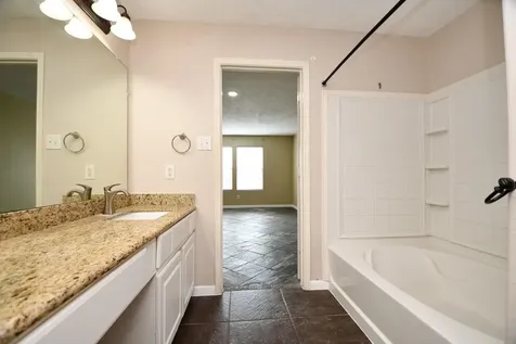 5418 Cinnamon Lake Drive Baytown TX 77521