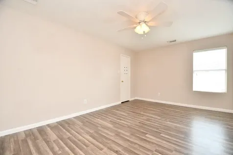 5418 Cinnamon Lake Drive Baytown TX 77521