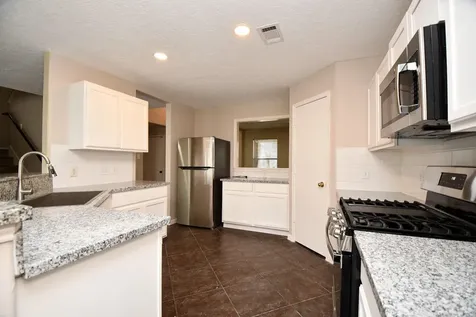 5418 Cinnamon Lake Drive Baytown TX 77521
