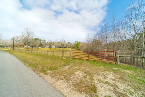840 Horace Bonds Road Livingston TX 77351