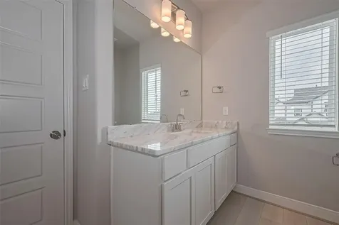 8925 Grovner Place Houston TX 77055