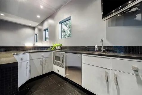 5311 Queensloch Drive Houston TX 77096